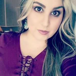 Meet your Posher, Kimberly